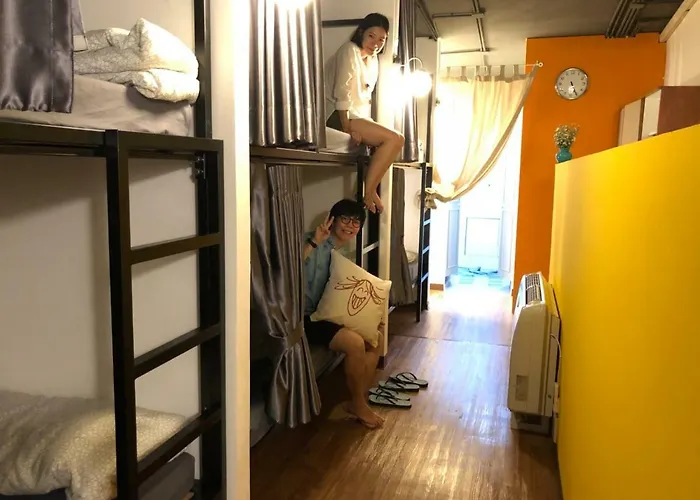 Hostel Sanookdee (adults Only) Bangkok